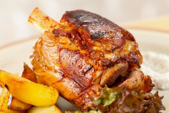 Codillo Entero Asado