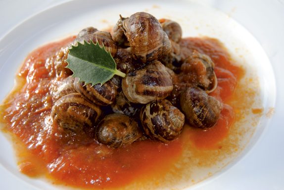 caracoles en salsa casera